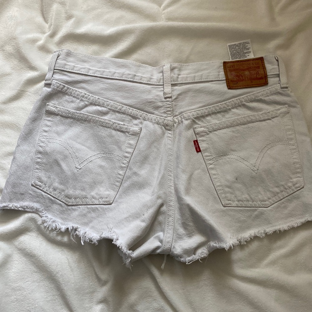 White Levi’s 501 Jean Shorts